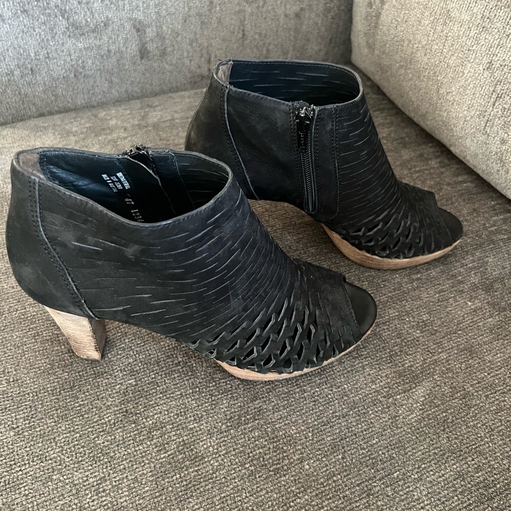 Paul Green Tacey Peep Toe Ankle Bootie